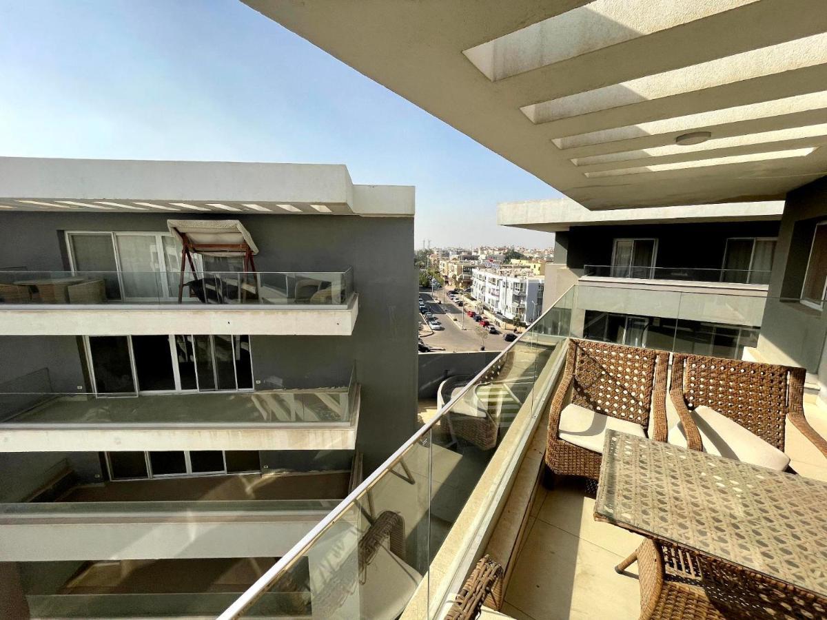 Ocean Blue Heliopolis 01 Apartment